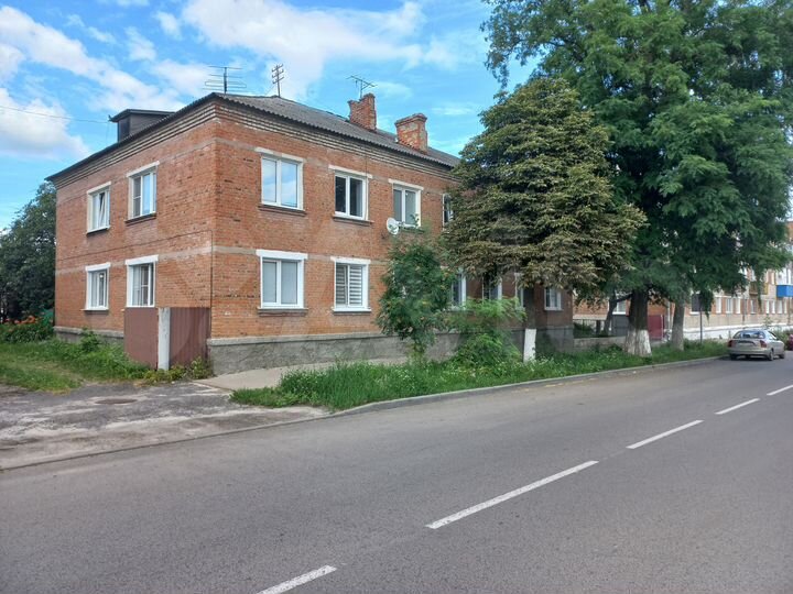 3-к. квартира, 55 м², 1/2 эт.