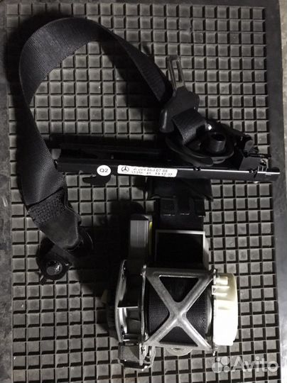 Ремень безопасности Mercedes w204