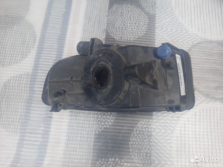 Фара противотуманная левая audi a4 B8