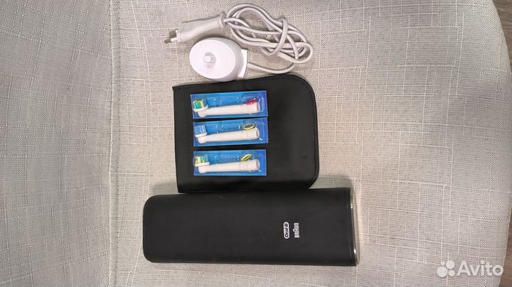Электрическая зубная щетка braun oral b