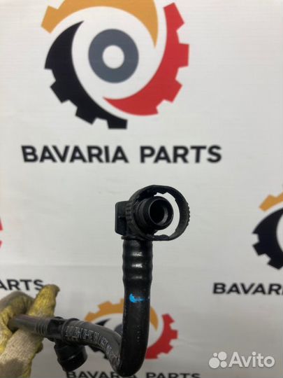 Вентиляционная трубка Bmw 5 F10 2.0 N20 2012