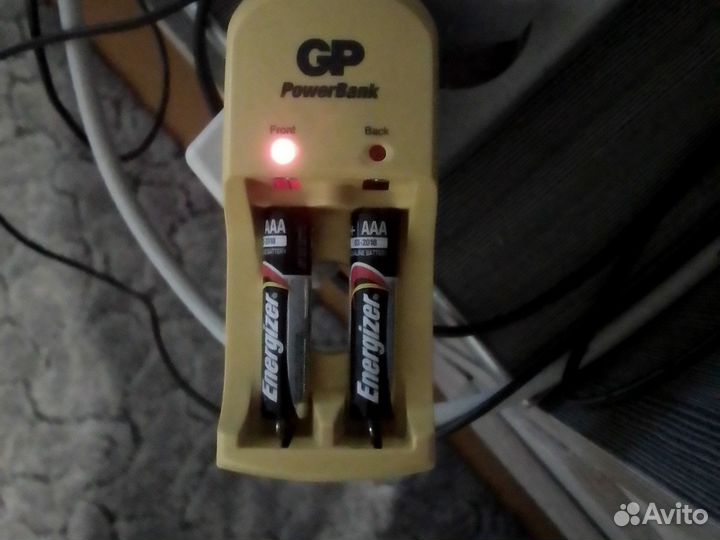 Зарядное устройство для аккумуляторных батареек