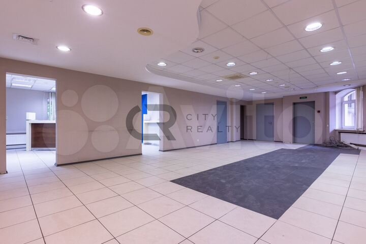 Продам помещение свободного назначения, 378 м²