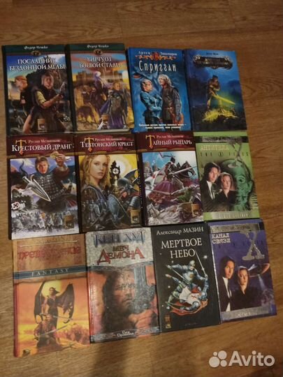 Книги (фантастика, фэнтези, классика, детектив)