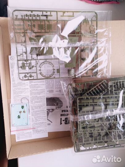 Сборная модель 3539 Звезда 1/35 танк кв-1