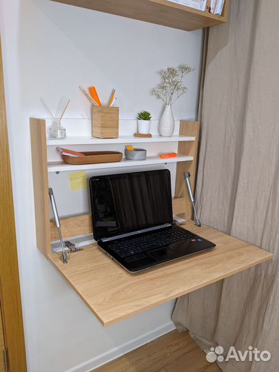 Подвесной компьютерный стол. Настенный секретер