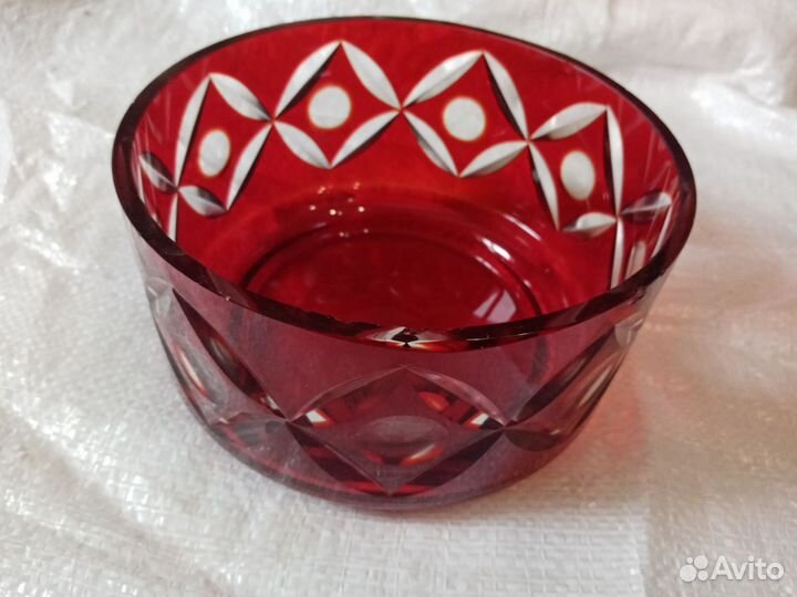 Ваза салатница красное рубиновое стекло СССР