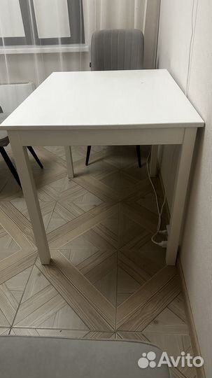 Стол кухонный IKEA