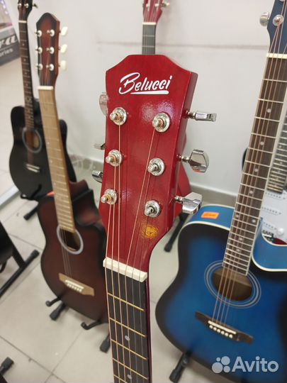 Акустическая гитара belucci