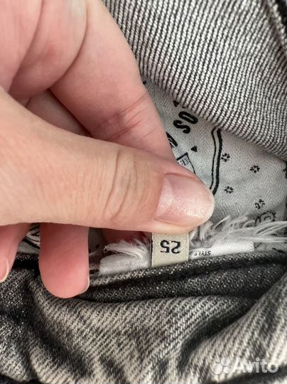 Джинсы guess 25