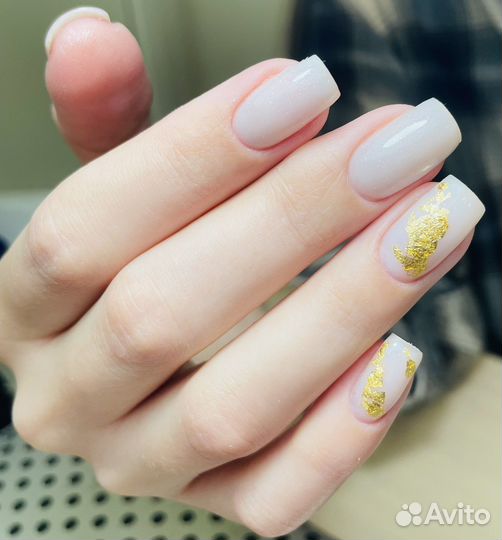 Начинающий мастер маникюра