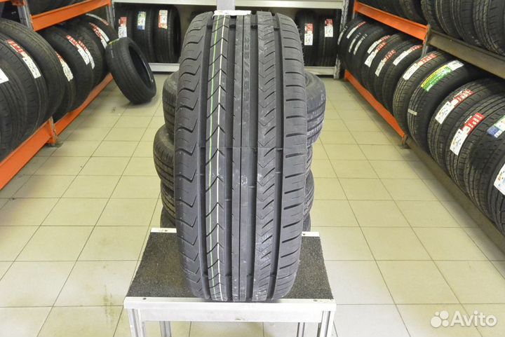 ONYX NY-901 235/45 R18 98W