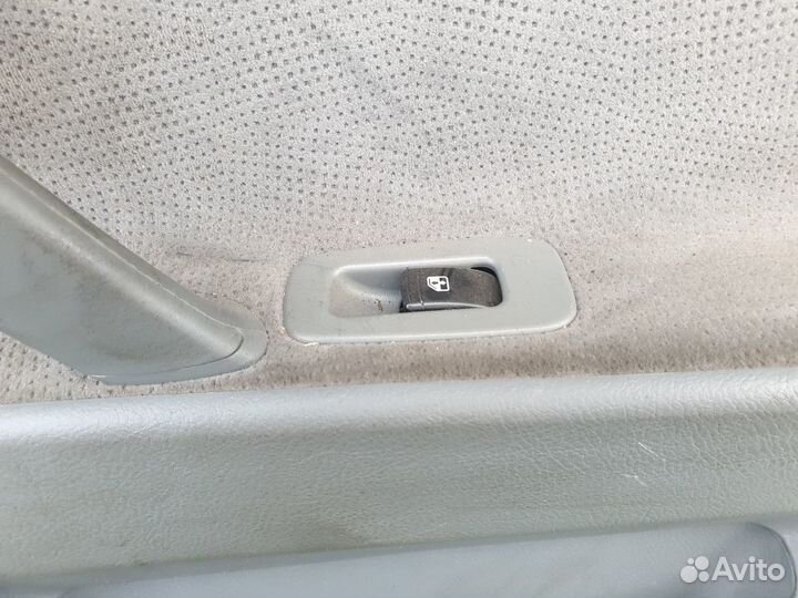 Обшивка двери задней правой Daewoo Gentra