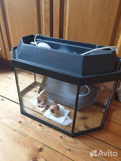 Отдам бесплатно аквариум