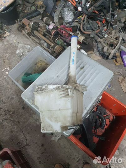 Бачок омывателя kia sorento 2 xm 2011 г