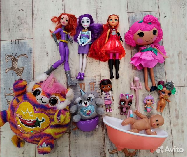 Пакет оригинальных кукол и игрушек
