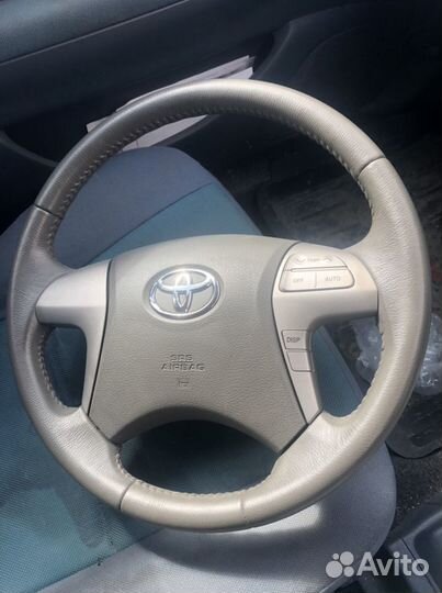 Руль на toyota camry 40 в сборе