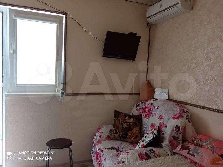 Коттедж 16 м² на участке 6 сот.