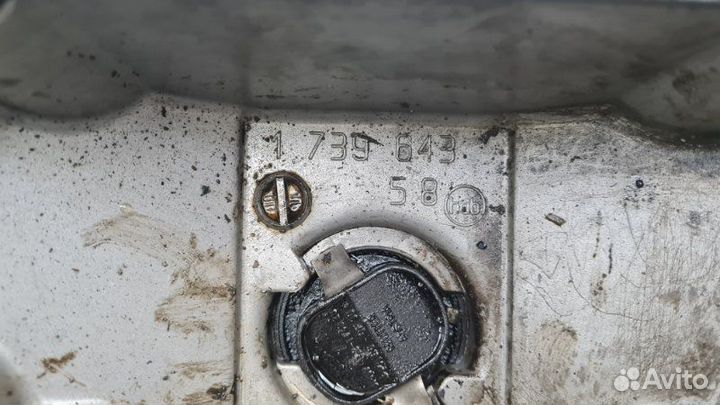 Крышка двигателя Bmw 3 E46 M43TU 1999