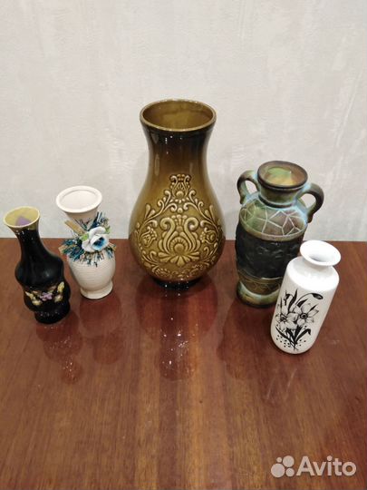 Фарфоровые вазы