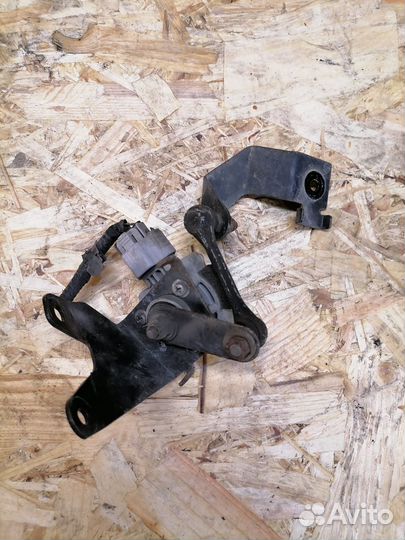 Датчик положения кузова Mazda 3 BK