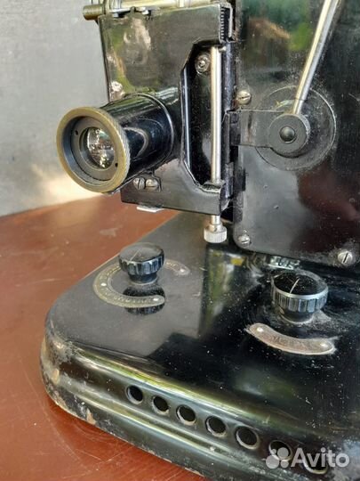 Кинопроектор 