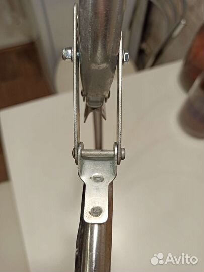 Запорный хомут на куб люксталь 37 литров