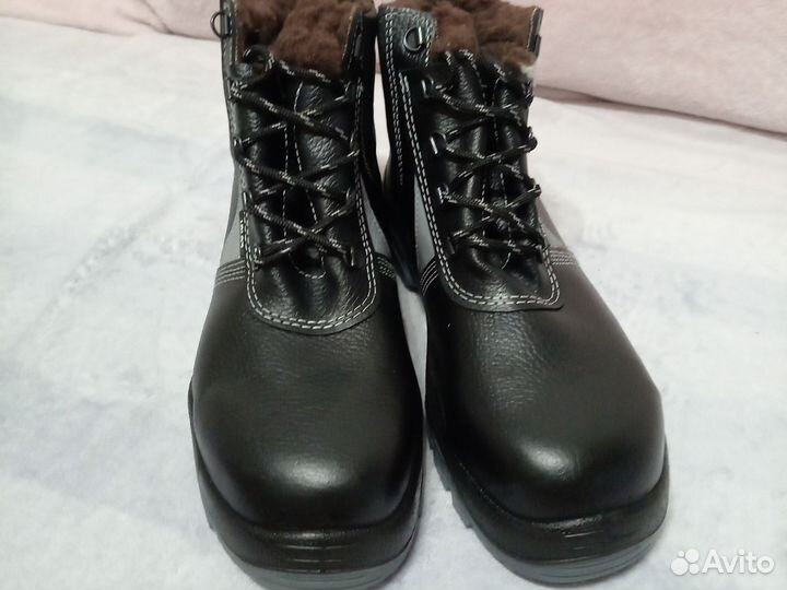 Неубиваемые Ботинки зима р43 новые