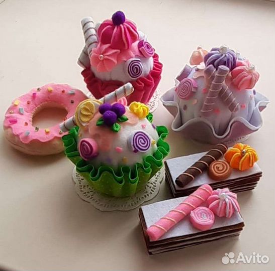 Подарок, игрушка, игольница, декор