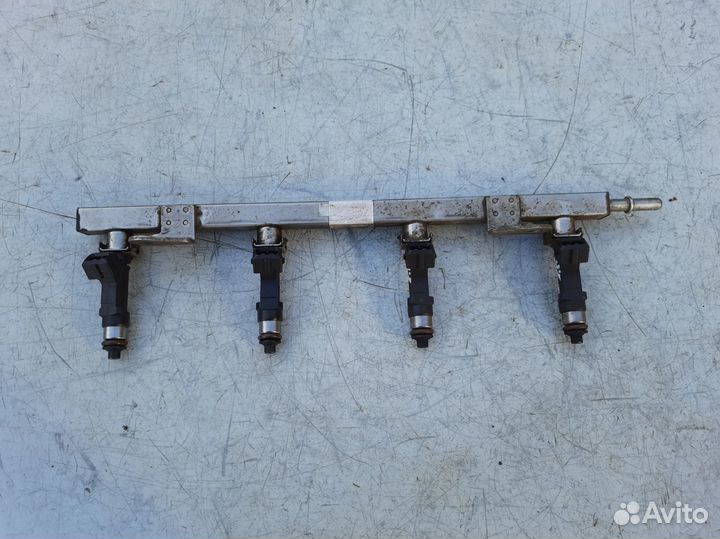 Рампа топливная Chery Tiggo T11 2.4 4g64