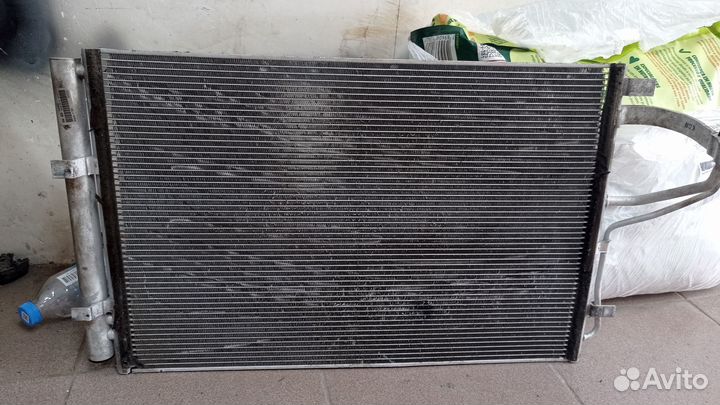Радиатор (конденсатор ) кондиционера KIA Need JD