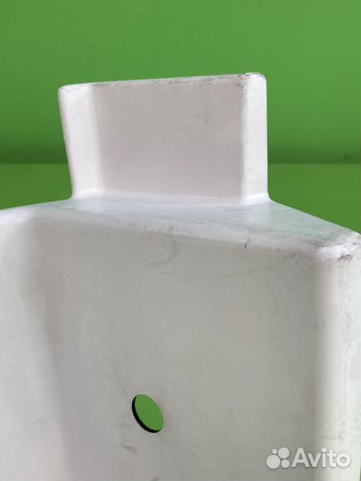 Подножка правая нижняя (белая) \MAN TGA XXL M30914