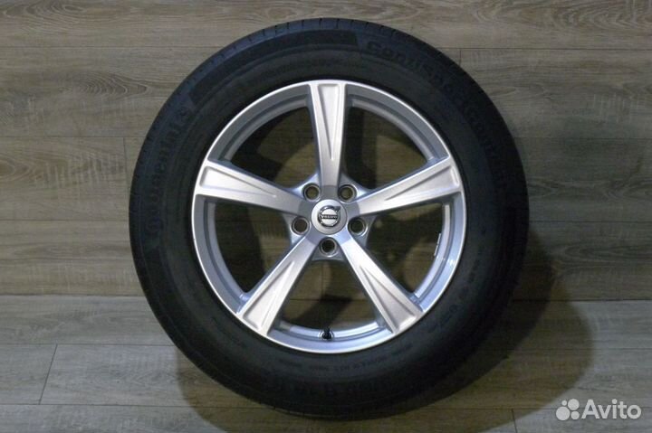 Комплект оригинальных колес R18 Volvo XC90 лето