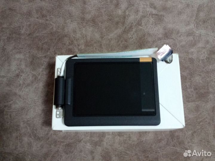 Canon EOS 77d дисплей