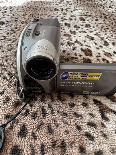 Видеокамера sony handycam DCR-DVD205