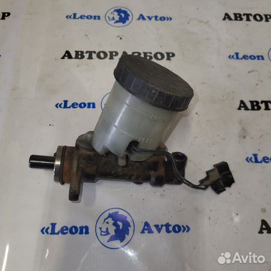 Цилиндр главный тормозной Mazda Demio DW3W B3 1999