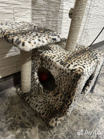 Домик для кошки с когтеточкой