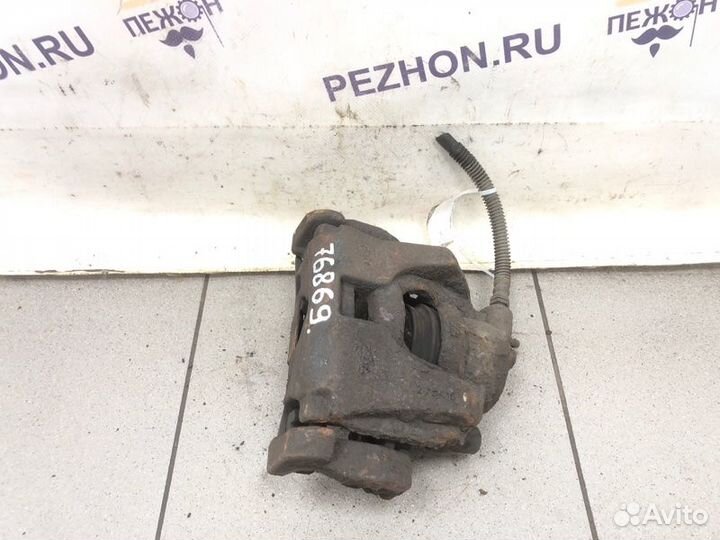 Суппорт тормозной передний правый Land Rover