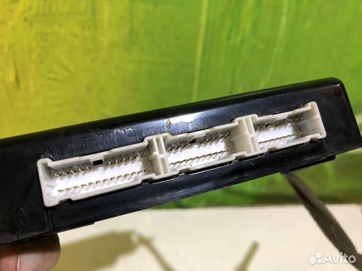 Блок управления дверями Hyundai Elantra 5 MD