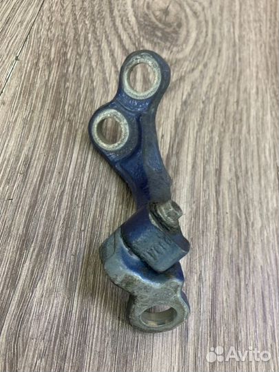 Петля двери задняя правая Ford Focus 2 хетчбэк