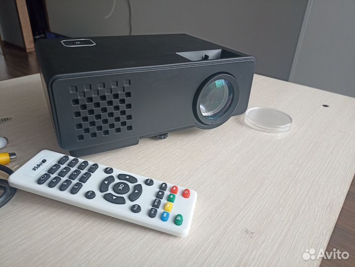 LED LCD Проектор hiper cinema A2 DVB-T2 /тв тюнер