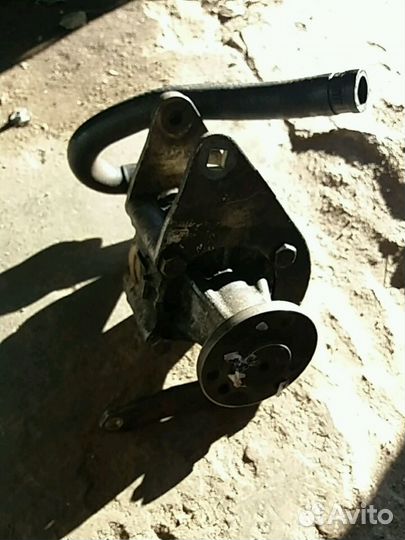 Фольцваген VW B-3 Насос гура