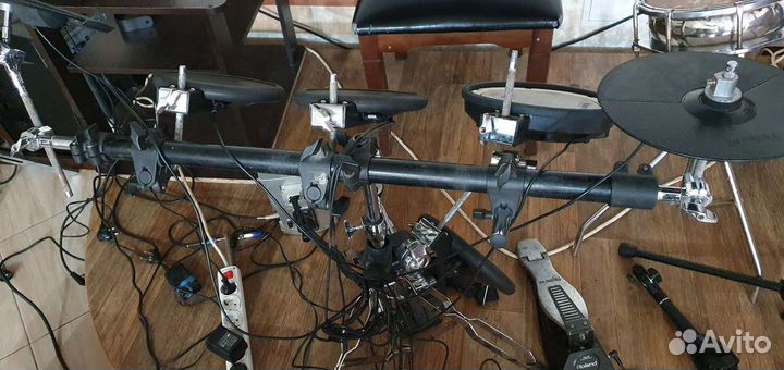 Ударник барабан