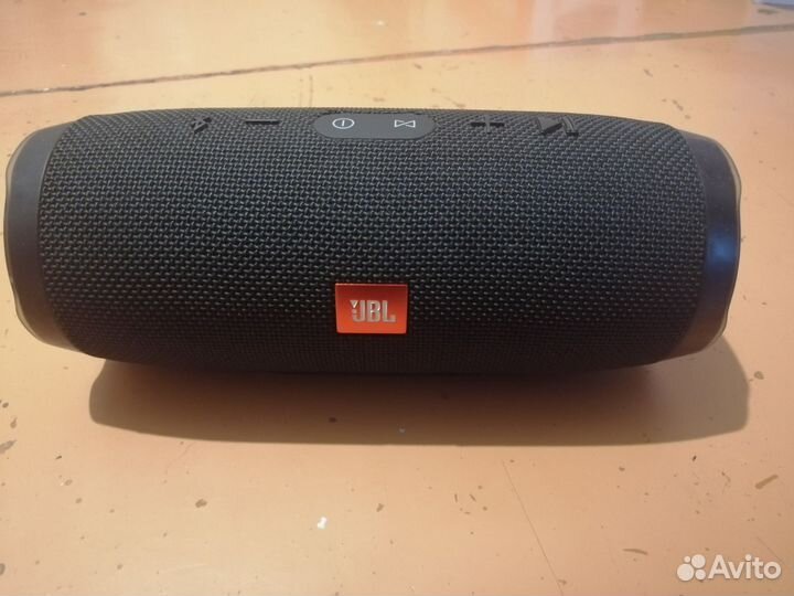 Колонка jbl charge 3
