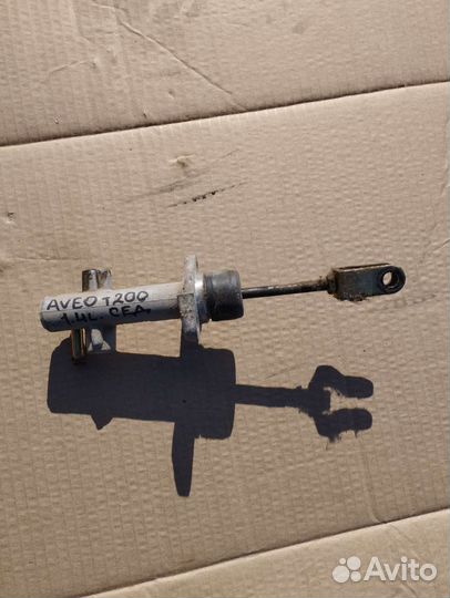 Главный цилиндр сцепления Chevrolet Aveo T200 1.4