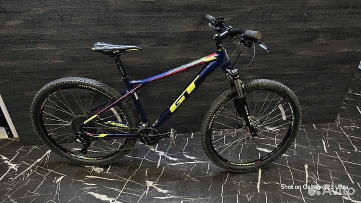 GT Avalanche Elite 27.5 размер М, Air вилка, Deore