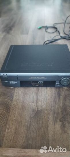 Видеомагнитофон sony SLV-XA37SG