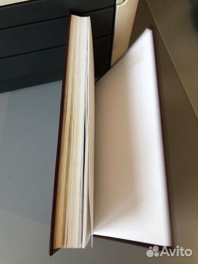 Религиозная книга. Часослов