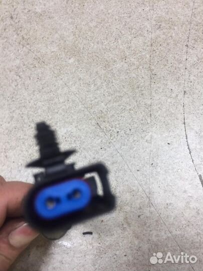 Датчик ABS задний левый Ford Focus 3 CB8