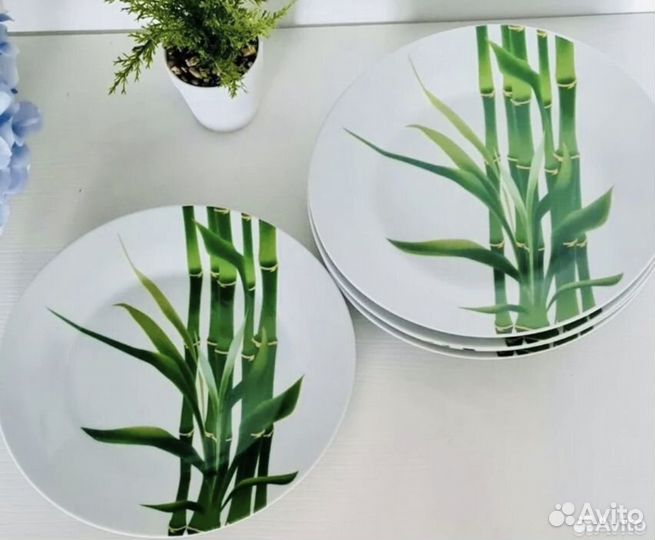 Набор тарелок новый на 6 персон